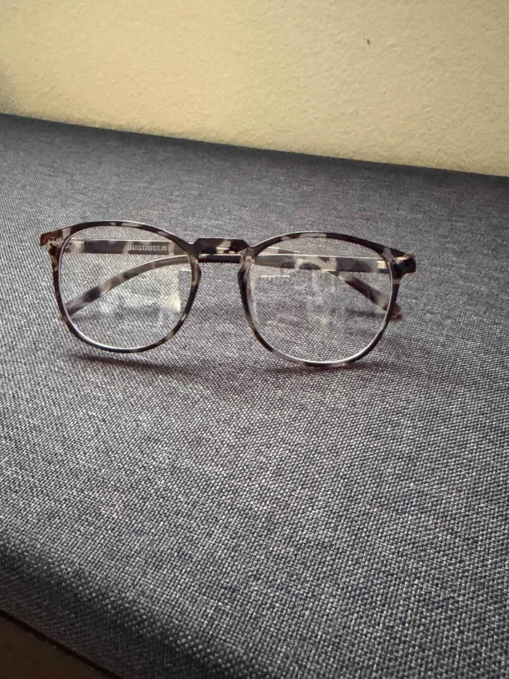 Tortoiseshell Blue Light Glasses Case (with Free Case!)
